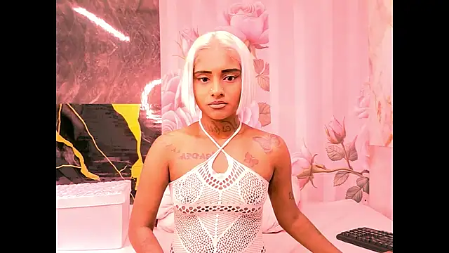 indian_barbie webcam