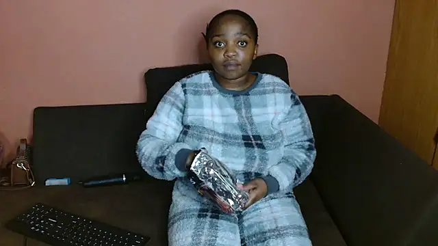 African_Busty webcam