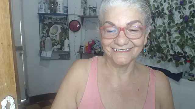 FunnyGrandma webcam