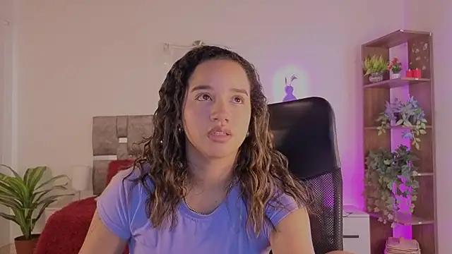 emilyrouxe webcam
