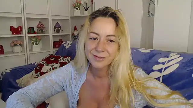 _karolynesyera_ webcam