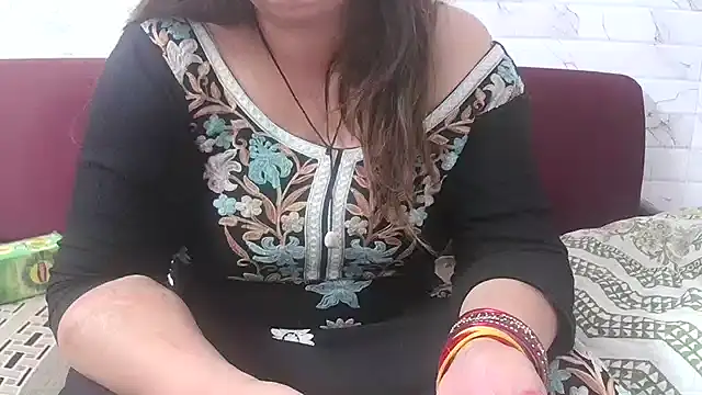 Pushpa_bhabhi143 webcam