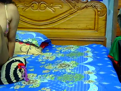 Horny_Doll24 webcam