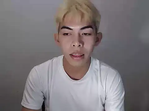 Urhotsilverboy webcam