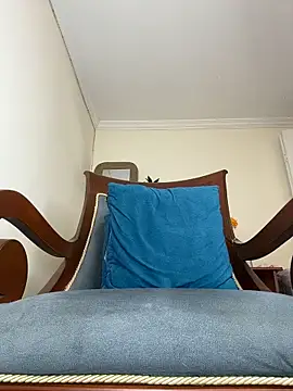 LilaRvsh webcam
