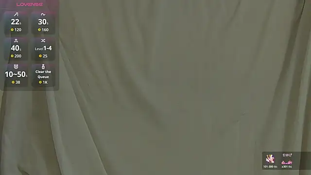 ZoeSkyee webcam