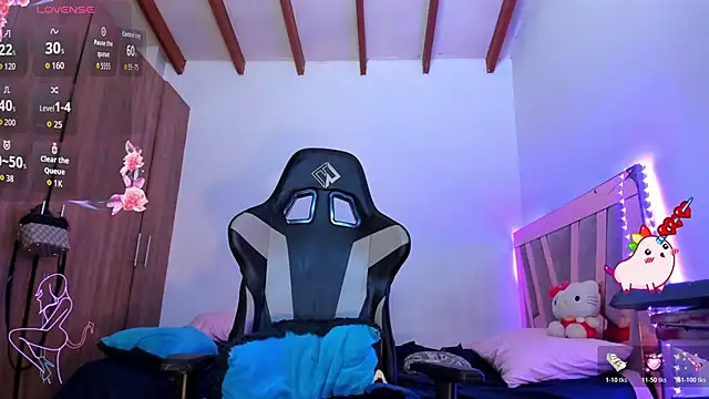 SkyeGabbyRose webcam