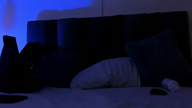 light_eyes_ webcam
