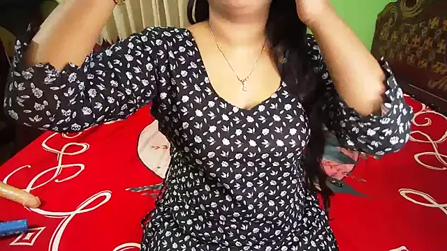 BengaliQueenStar webcam