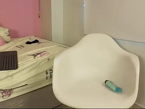 Sharlott_g22 webcam