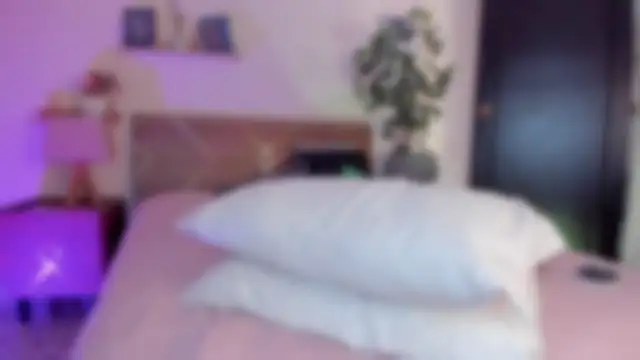 YariRose webcam