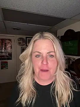 Milfshaker50 webcam