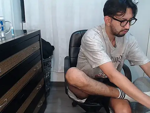 thomass1018 webcam