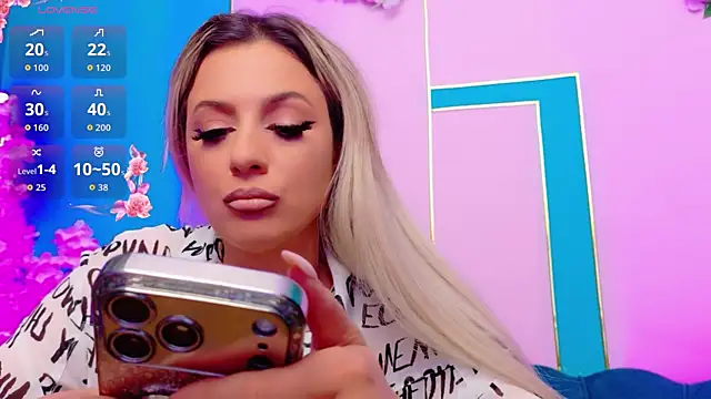 AriannaSins webcam