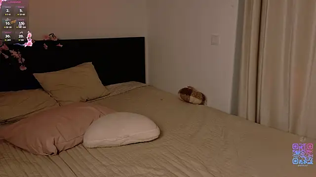 HazelHayesss webcam