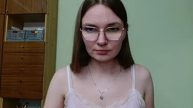 LooveELLYx webcam