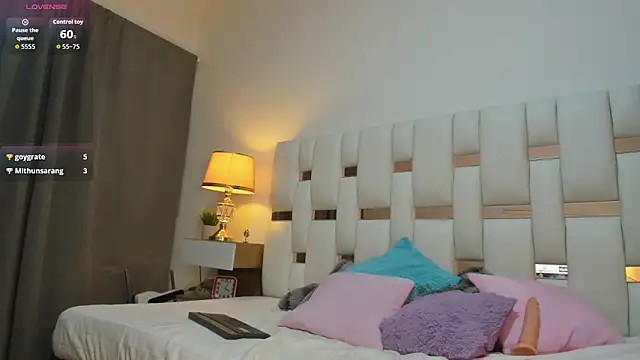 sarawatsonn1 - SaraWatsonn1's free webcam