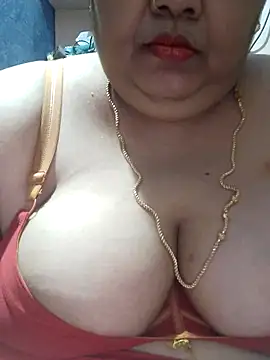 tamilthanushri webcam