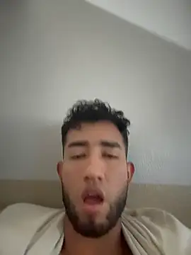 liam_bronw webcam