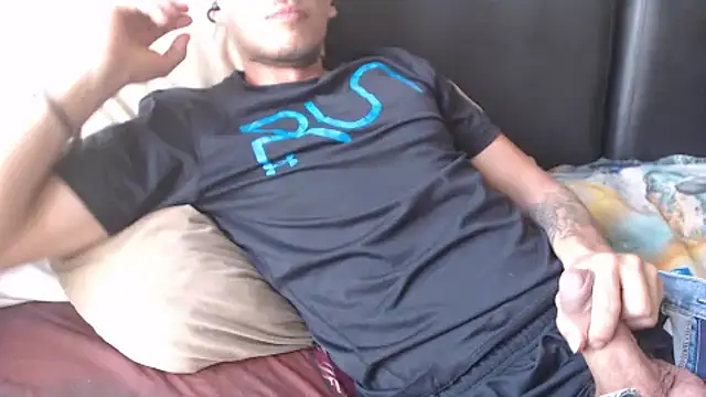 roystonee01 webcam