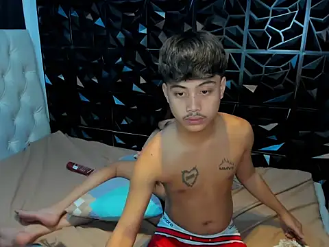 Qusaneve22 - Trans webcam sex chat