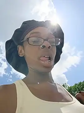 Jasmine_FullsShine webcam