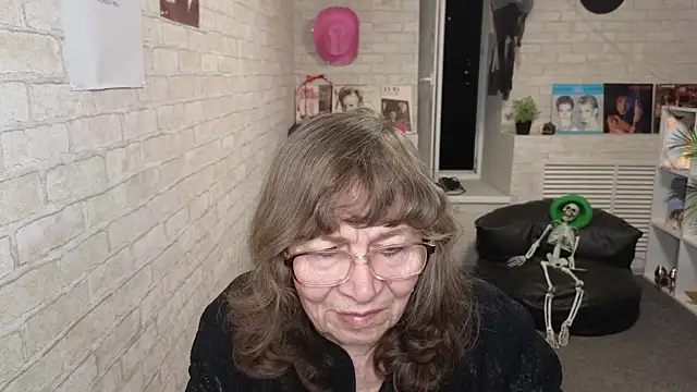 Betty_Brick webcam