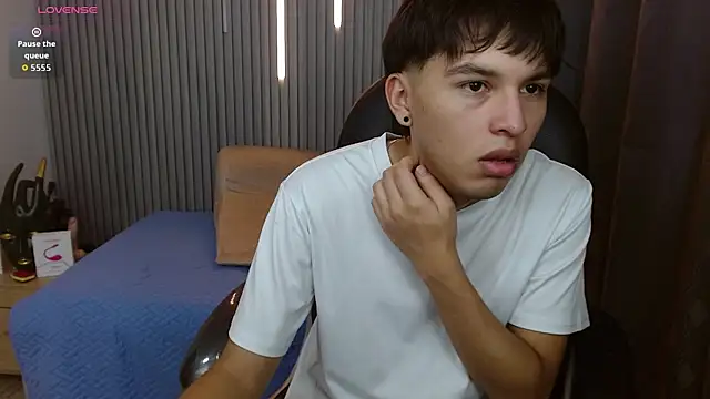 StiwenTwink webcam