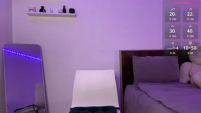 SophieLaine webcam