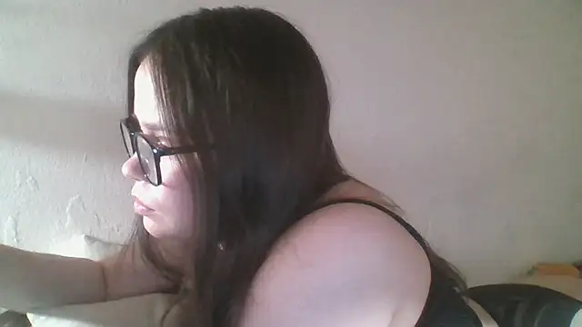 RiaLowelyt webcam