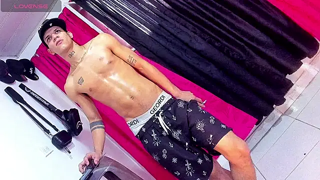 BoysTwMen webcam