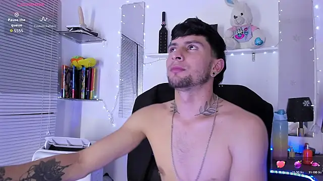StefanoBigCock webcam