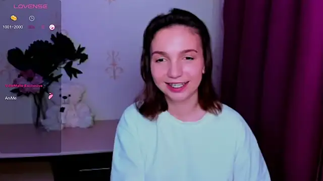 KindHazelHere_ webcam