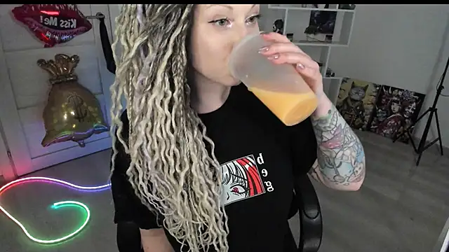 HoneySallyMoore webcam