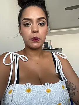 Sara-77 webcam