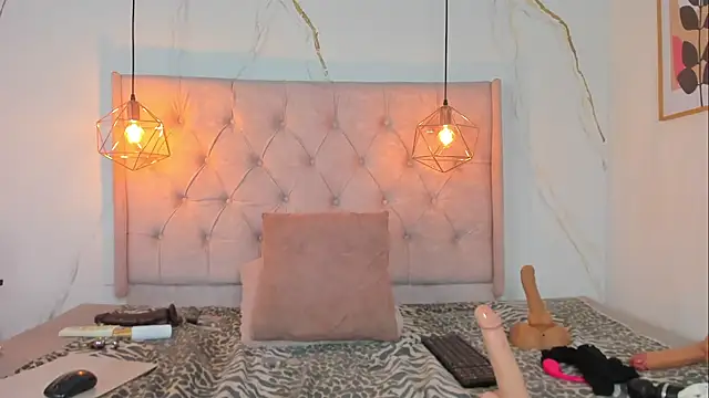 zamira_44 webcam