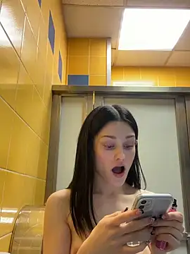 Mia_Mia_M webcam