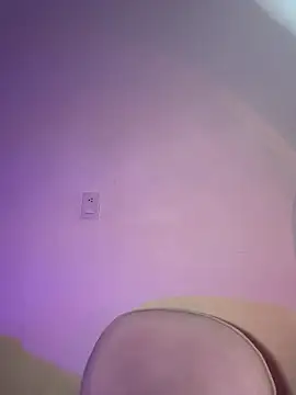 krisstenSantos webcam