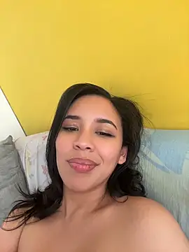 Esmerald_1111 webcam