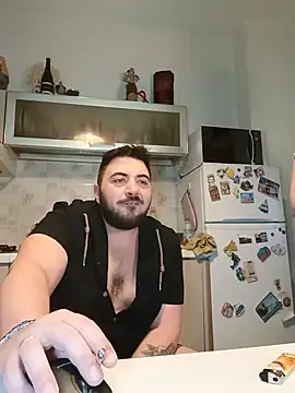 bear_skinny webcam