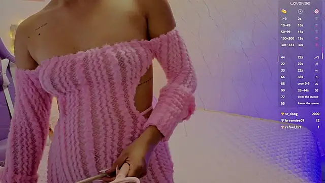 Naomilaurent webcam