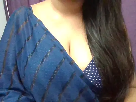 shikha111 webcam