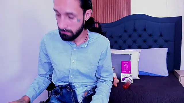 Hisoka_011 webcam