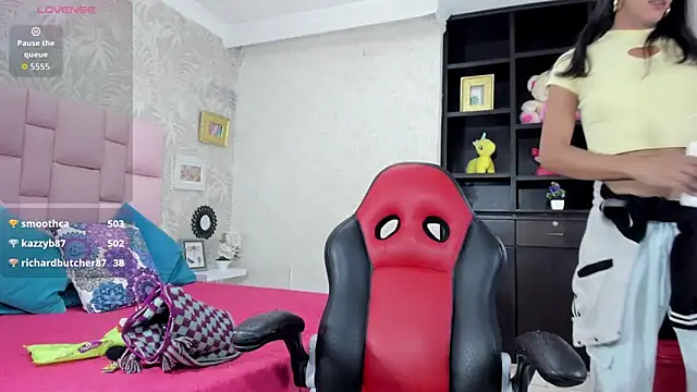 Mara_Summerr webcam