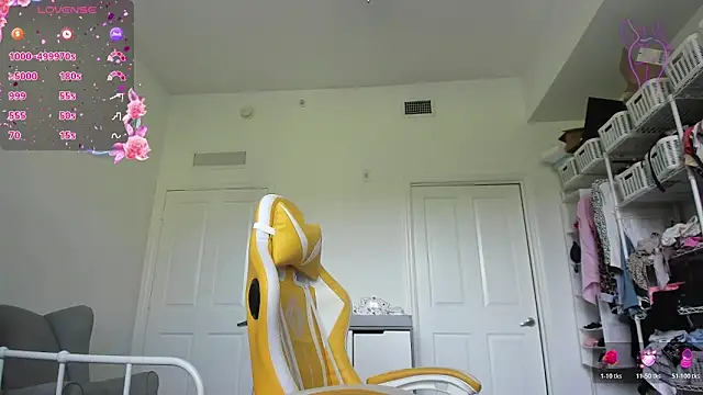 sweetbuttocks1 webcam