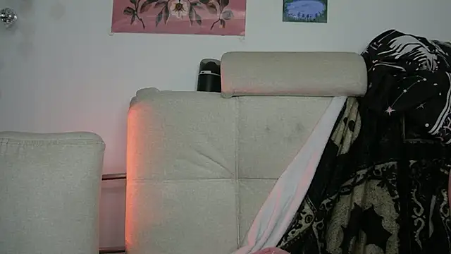 ari_kat webcam