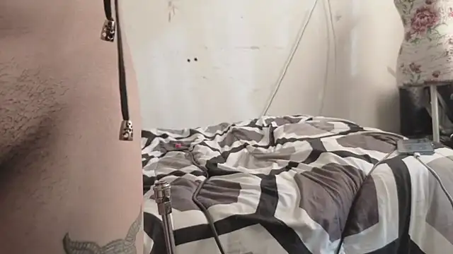 lucywhite13 webcam