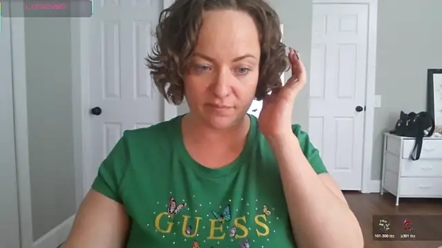 julimonroe webcam