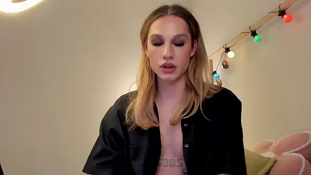 Whaina - Trans webcam sex chat