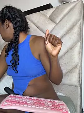 maryjane_ebony (F milf) - Control total Lush + Domi 2min
